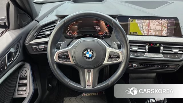 BMW 1 Series (F40) 2023 Белый из Кореи, фото 3