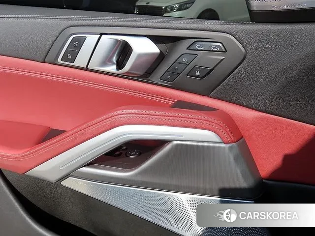 BMW X6 (G06) 2021 Черный из Кореи, фото 3