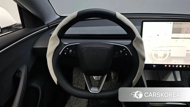 Tesla Model 3 2025 Белый из Кореи, фото 3