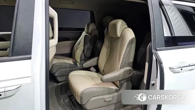 Kia Carnival 4th generation 2022 Белый из Кореи, фото 3
