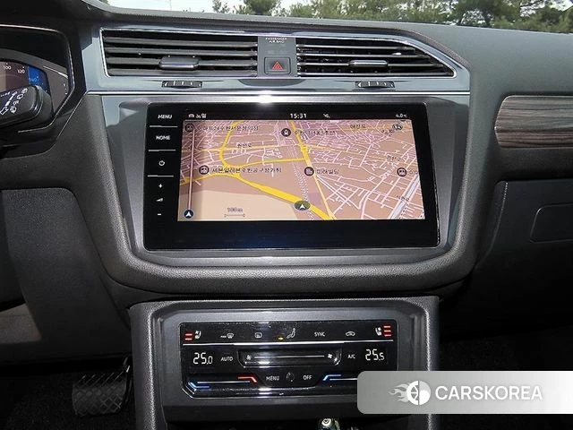 Volkswagen Tiguan Allspace 2023 Серый из Кореи, фото 3