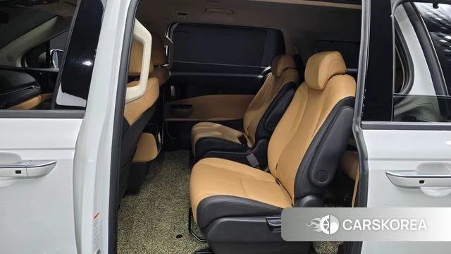 Kia Carnival 4th generation 2023 Белый из Кореи, фото 3