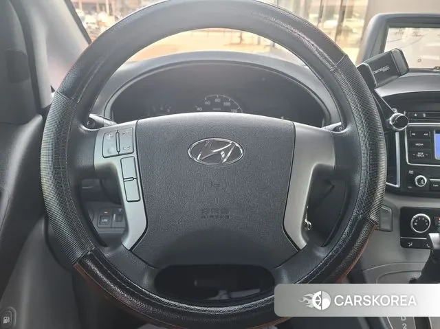 Hyundai The New Grand Starex 2018 Черный из Кореи, фото 3