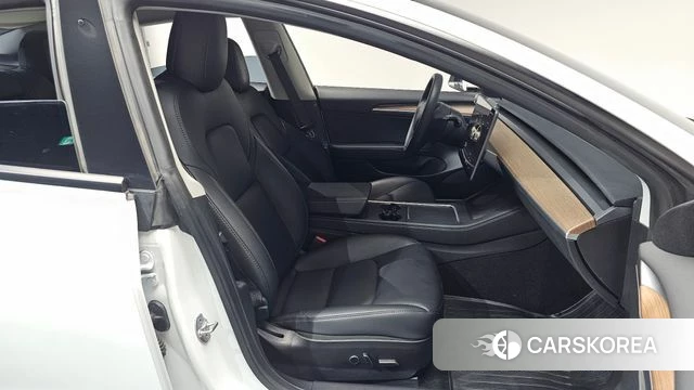 Tesla Model 3 2022 Белый из Кореи, фото 3