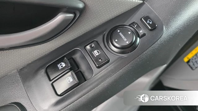 Hyundai The New Grand Starex 2019 Серебристо-серый из Кореи, фото 3