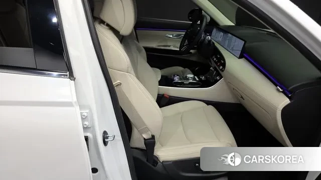 Genesis GV70 2025 Белый из Кореи, фото 3