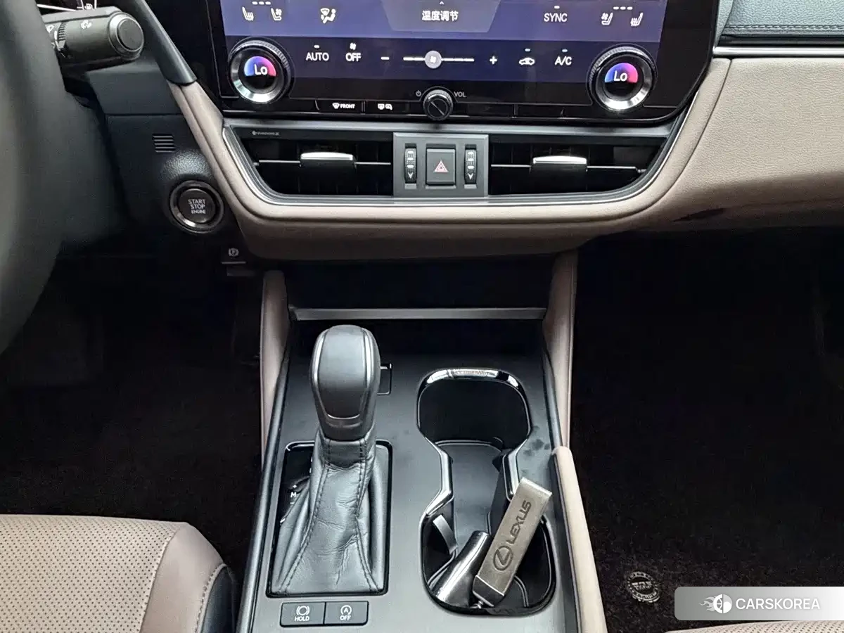 Lexus ES 2026 Silver/gray из Китая, фото 3