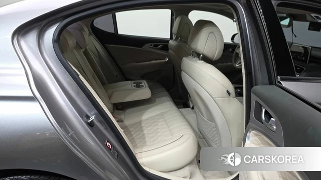 Genesis G70 2019 Серебристо-серый из Кореи, фото 3