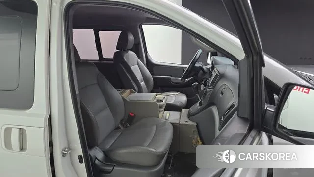 Hyundai The New Grand Starex 2019 Белый из Кореи, фото 3