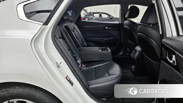 Kia K7 Premier Hybrid 2021 Белый из Кореи, фото 3