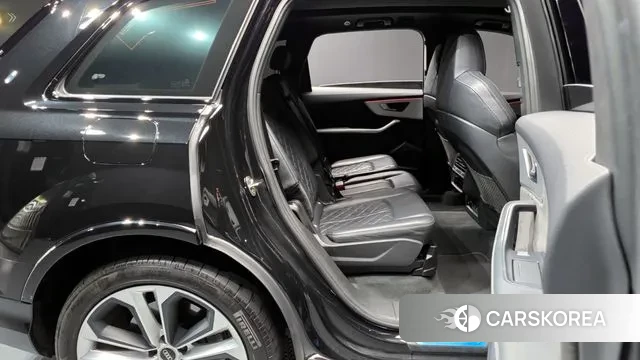 Audi Q7 (4M) 2022 Черный из Кореи, фото 3