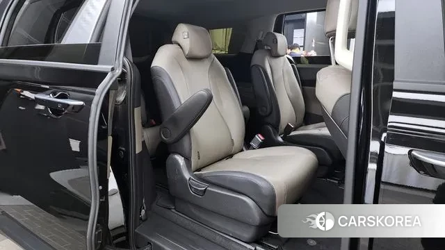 Kia The New Carnival 4th Generation 2025 Черный из Кореи, фото 3