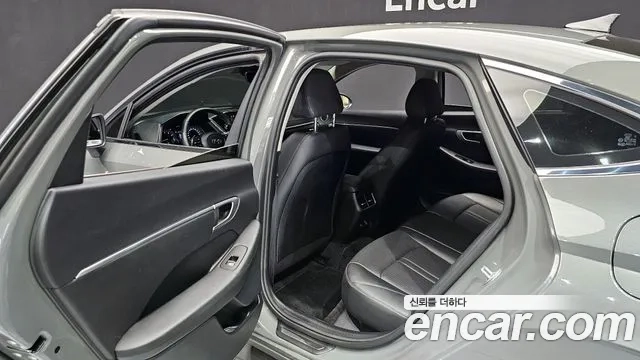 Hyundai Sonata (DN8) 2019 Серебристо-серый из Кореи, фото 3