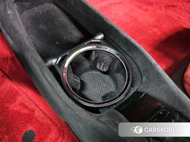 Ferrari SF90 Spider 2023 Белый из Кореи, фото 3