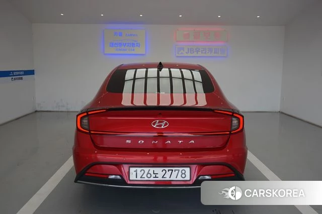 Hyundai Sonata Hybrid (DN8) 2021 Красный из Кореи, фото 3
