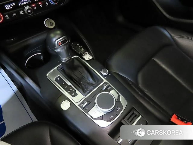 Audi New A3 2018 Черный из Кореи, фото 3