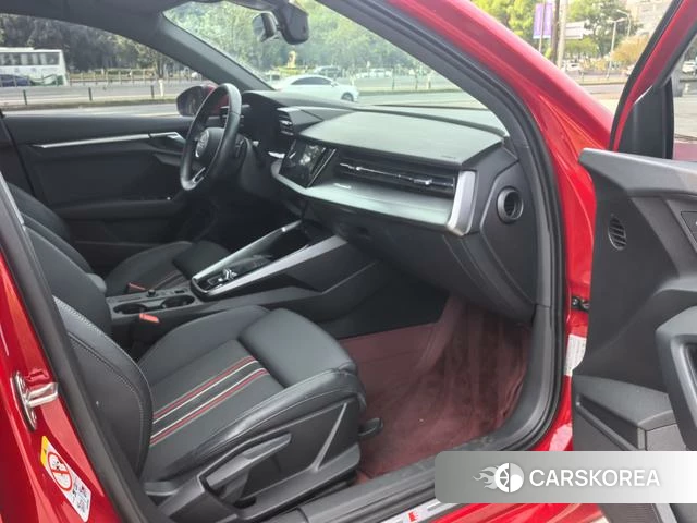 Audi A3 2022 Красный из Китая, фото 3