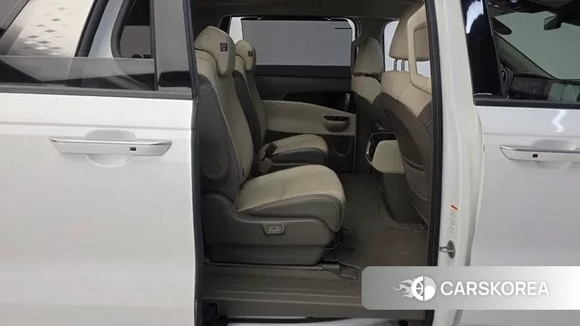Kia Carnival 4th generation 2022 Белый из Кореи, фото 3