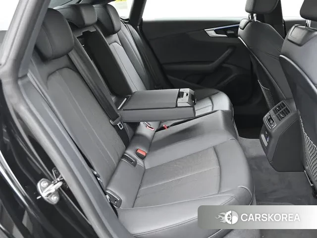 Audi A5 (F5) 2023 Черный из Кореи, фото 3