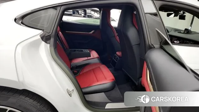 Porsche Taycan 2023 Белый из Кореи, фото 3