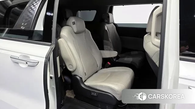 Kia Carnival 4th generation 2022 Белый из Кореи, фото 3