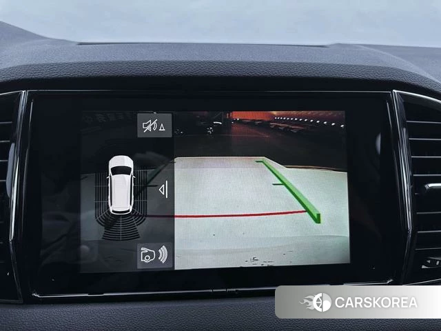 Skoda Krok 2024 Белый из Китая, фото 3