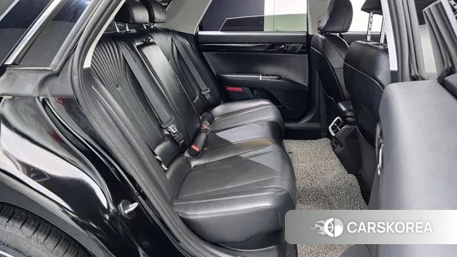 Hyundai Grandeur Hybrid (GN7) 2023 Черный из Кореи, фото 3