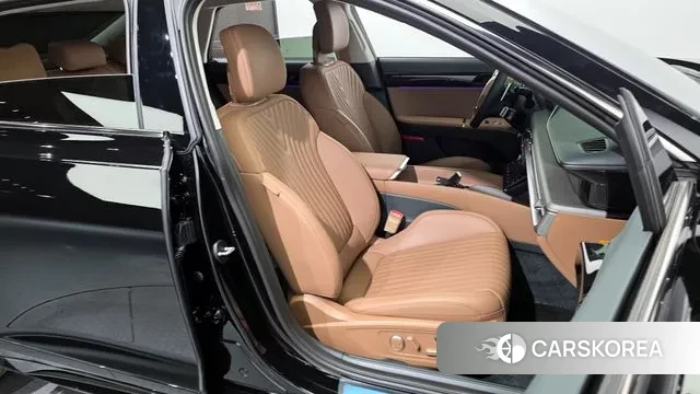 Hyundai Grandeur Hybrid (GN7) 2025 Черный из Кореи, фото 3