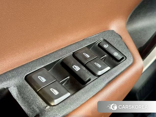 Geely Automobile Boyue 2021 Белый из Китая, фото 3