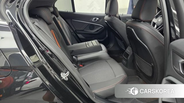 BMW 1 Series (F40) 2020 Черный из Кореи, фото 3