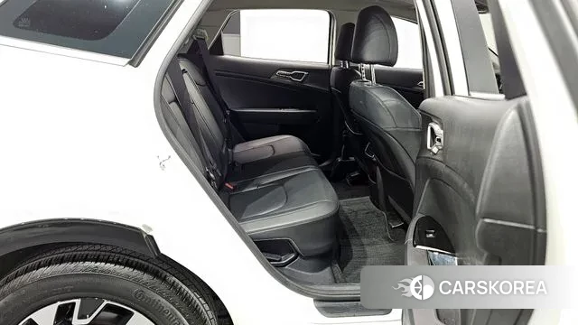 Kia Sportage 5th Generation Hybrid 2022 Белый из Кореи, фото 3