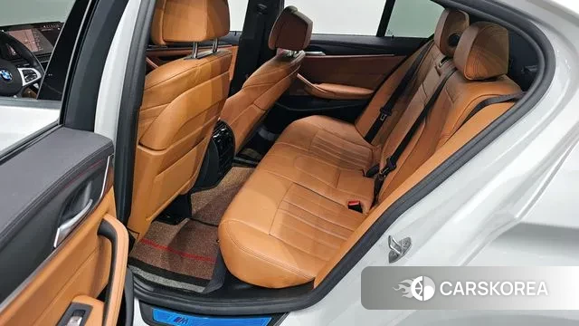 BMW 5 Series (G30) id 3110987 из Кореи 3