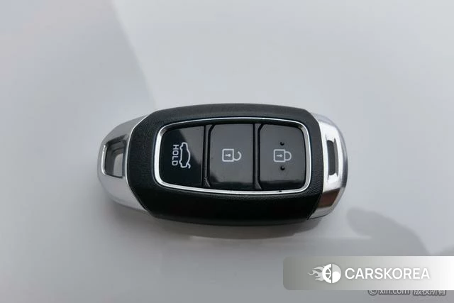 Hyundai Elantra 2024 Белый из Китая, фото 3