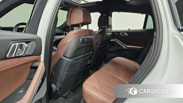 BMW X6 (G06) 2025 Белый из Кореи, фото 3