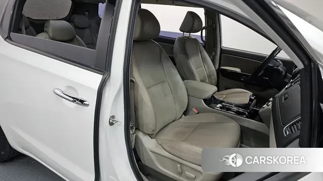 Kia The New Carnival 2019 Белый из Кореи, фото 3