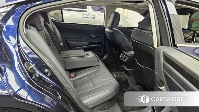 Lexus ES300h 7th generation 2022 Синий из Кореи, фото 3