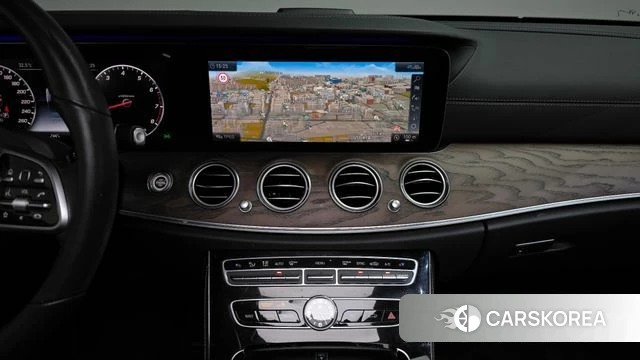 Mercedes-Benz E-Class W213 2020 Серый из Кореи, фото 3
