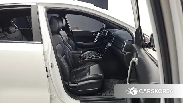 Kia Sportage 4th Generation 2018 Белый из Кореи, фото 3