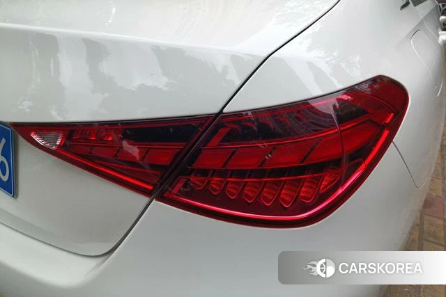 Mercedes-Benz Class C 2023 Белый из Китая, фото 3