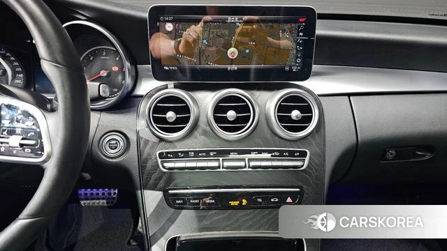 Mercedes-Benz C-Class W205 2019 Белый из Кореи, фото 3