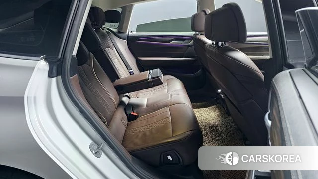 BMW 6 Series GT (G32) 2024 Белый из Кореи, фото 3