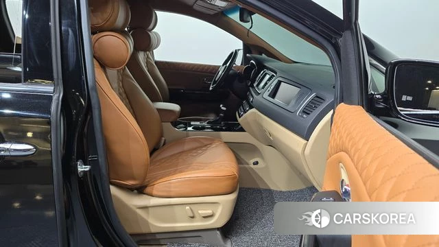 Kia The New Carnival 2020 Черный из Кореи, фото 3