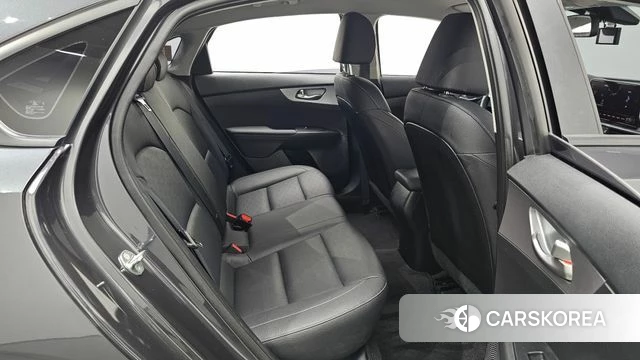 Kia The New K3 2nd generation 2021 Серый из Кореи, фото 3