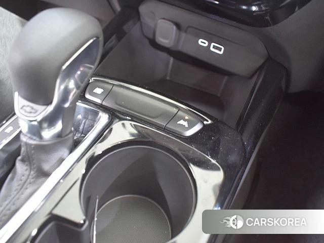 Chevrolet (GM Daewoo) Trax Crossover 2025 Белый из Кореи, фото 3