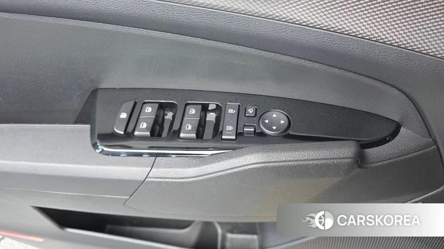 Kia Sportage 5th Generation 2023 Белый из Кореи, фото 3