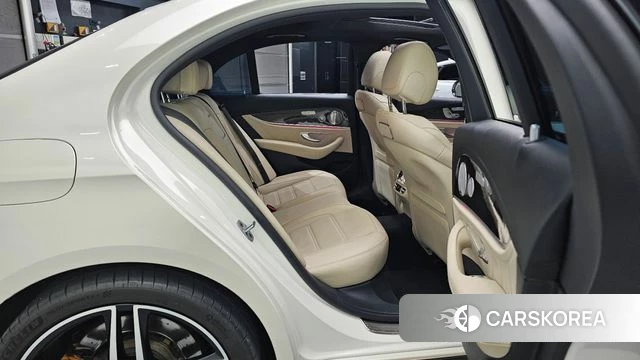 Mercedes-Benz E-Class W213 2019 Белый из Кореи, фото 3