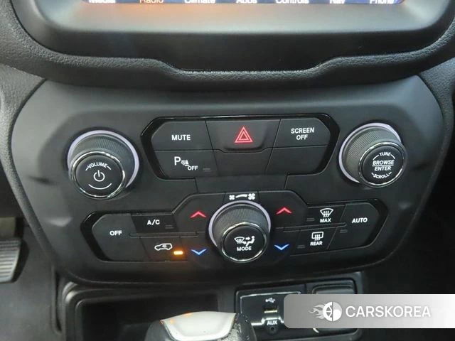 Jeep Renegade 2018 Черный из Кореи, фото 3