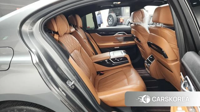 BMW 7 Series (G11) 2018 Серый из Кореи, фото 3