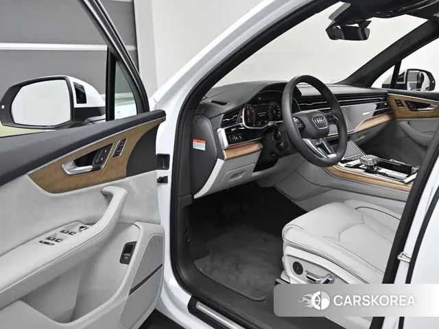 Audi Q7 (4M) 2024 Белый из Кореи, фото 3
