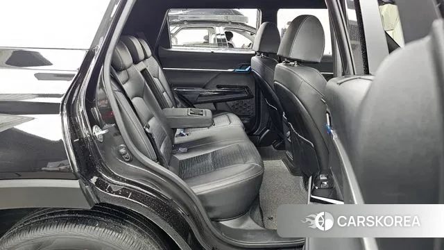 Ssangyong Torres 2023 Черный из Кореи, фото 3